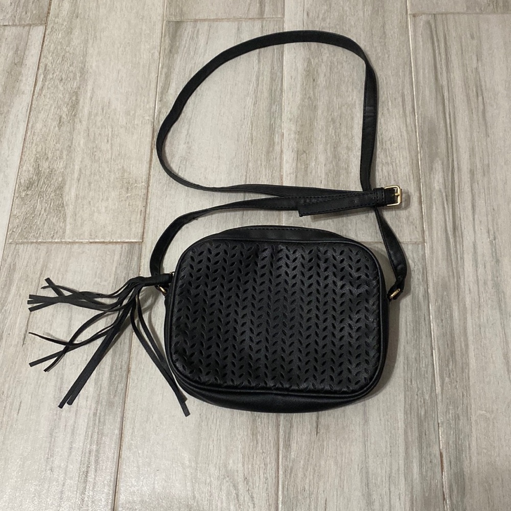 Summer & Rose Black Crossbody